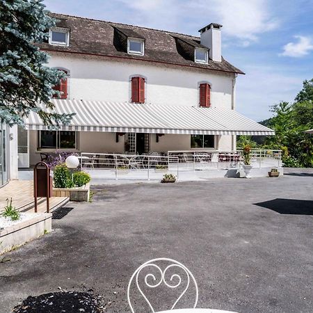 Отель Logis Le Vieux Logis Lestelle-Betharram Экстерьер фото