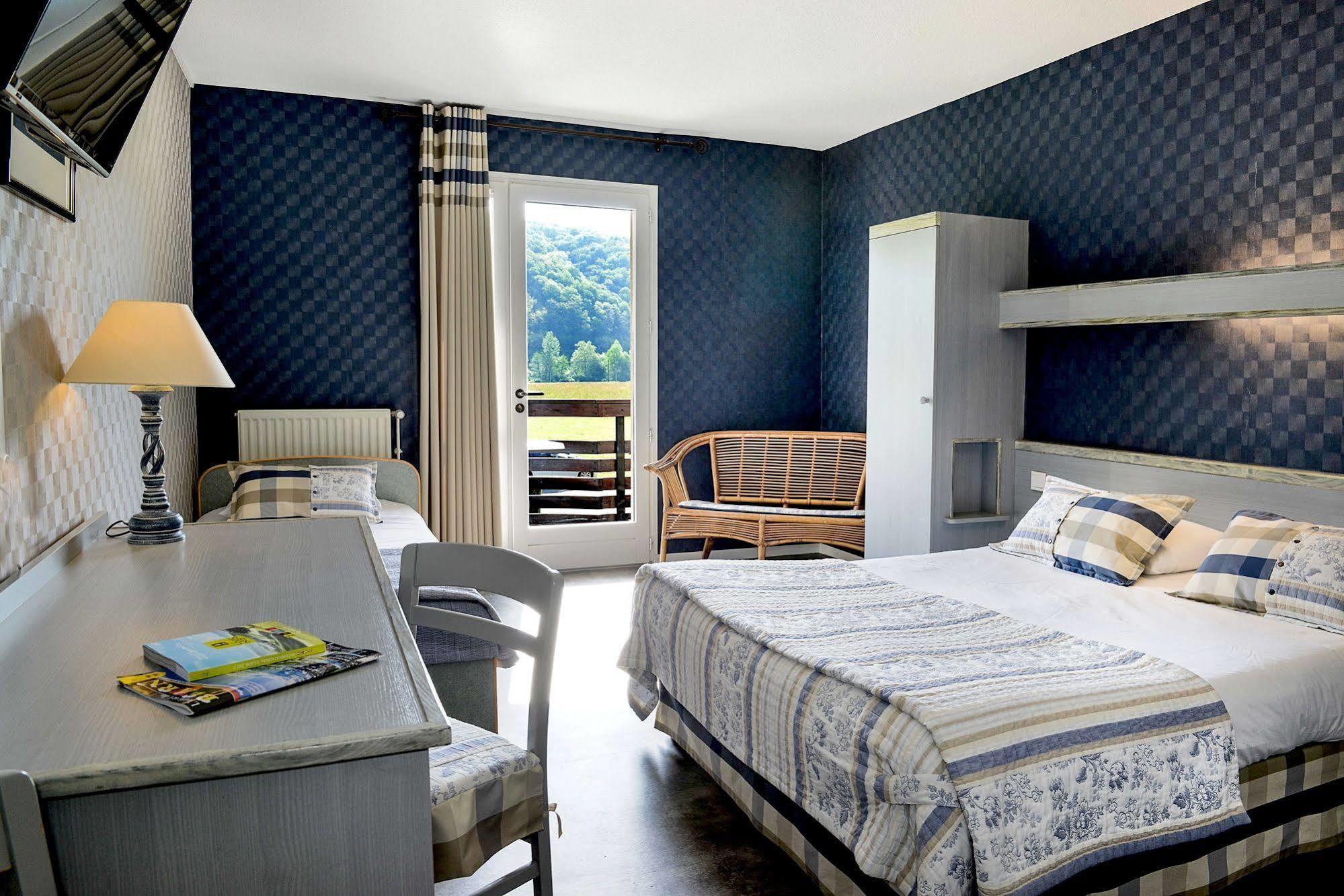 Отель Logis Le Vieux Logis Lestelle-Betharram Экстерьер фото